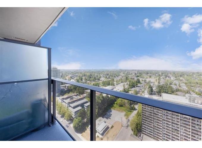 Breakfast Nook Photo of 2704 13615 Fraser Highway, Surrey, BC