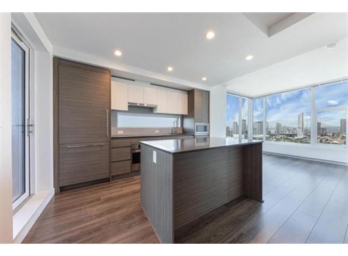 Kitchen Photo of 2704 13615 Fraser Highway, Surrey, BC