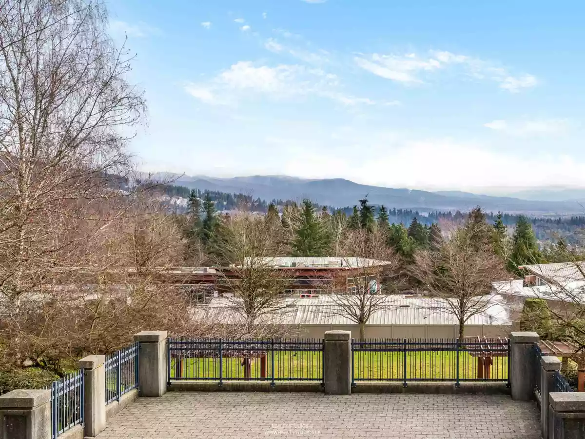 Loft / Bonus Room Photo of 201 1432 Parkway Boulevard, Coquitlam, BC