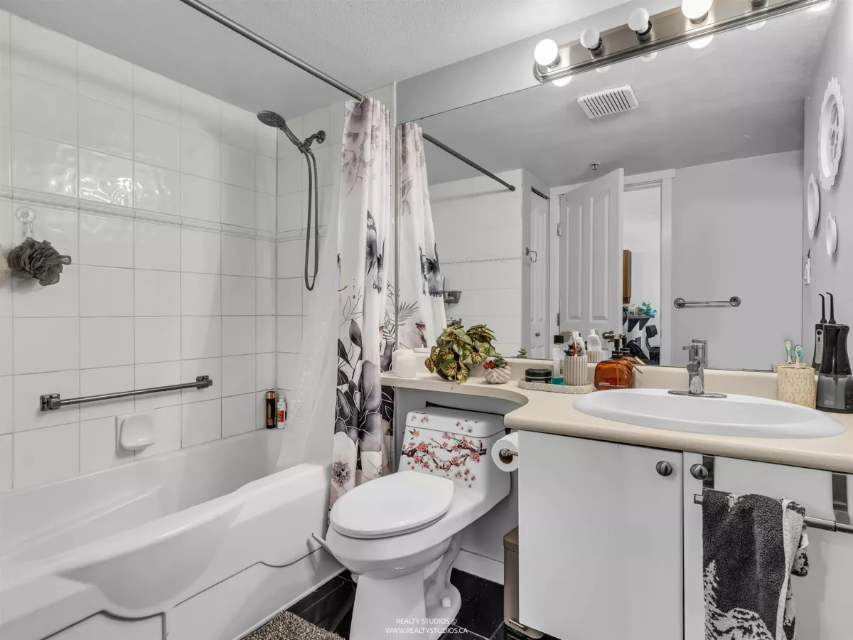 Primary Bedroom Photo of 201 1432 Parkway Boulevard, Coquitlam, BC