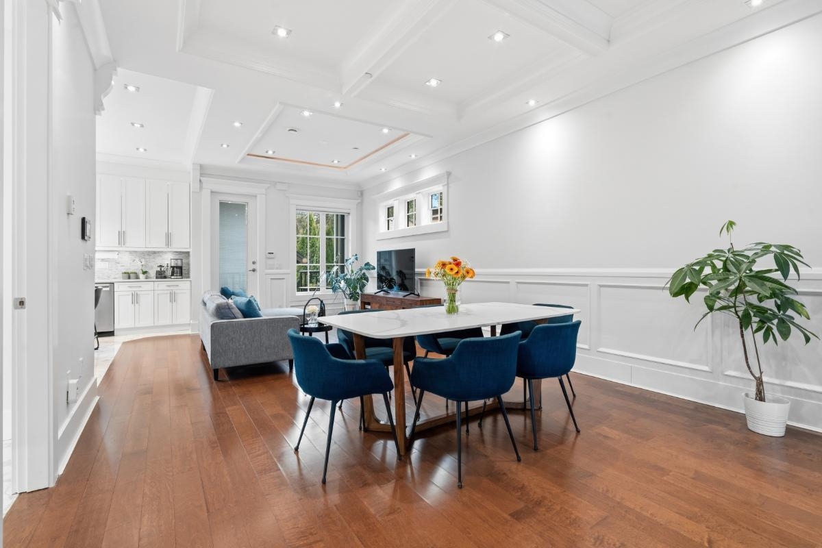 Dining Area Photo of 5058 Dunbar Street, Vancouver, BC