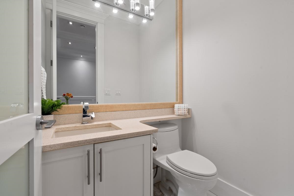 Mudroom Photo of 5058 Dunbar Street, Vancouver, BC