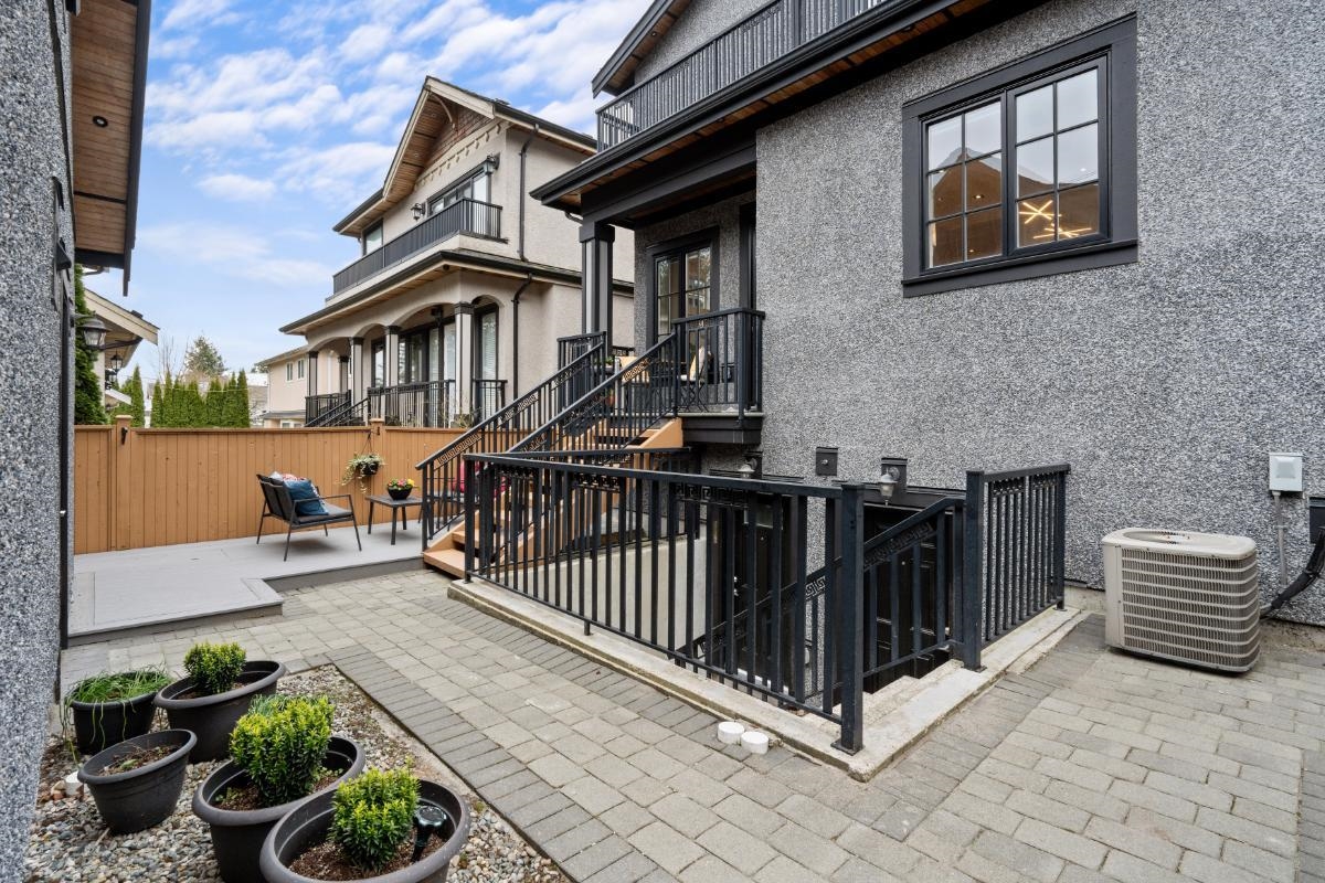 Street View Photo of 5058 Dunbar Street, Vancouver, BC