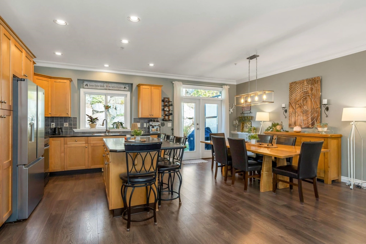 Family Room Photo of 66 36260 Mckee Road, Abbotsford, BC