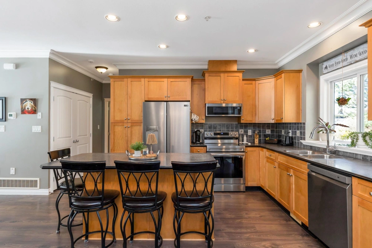 Kitchen Photo of 66 36260 Mckee Road, Abbotsford, BC