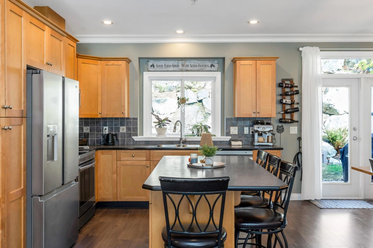 Walk-In Closet Photo of 66 36260 Mckee Road, Abbotsford, BC