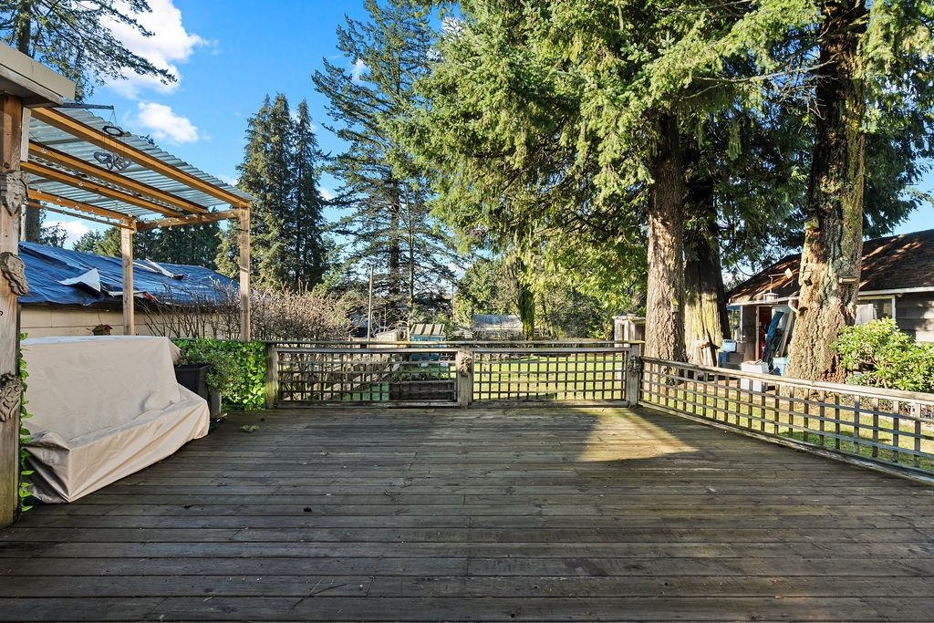 Hallway Photo of 10131 128a Street, Surrey, BC