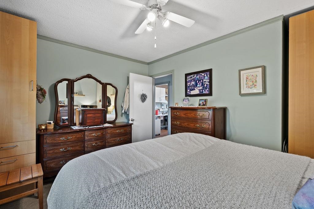 Powder Room Photo of 10131 128a Street, Surrey, BC