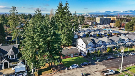 Garden / Landscaping Photo of 10131 128a Street, Surrey, BC