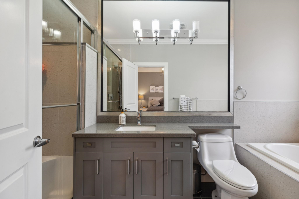 Basement Recreation Room Photo of 5926 139a Street, Surrey, BC