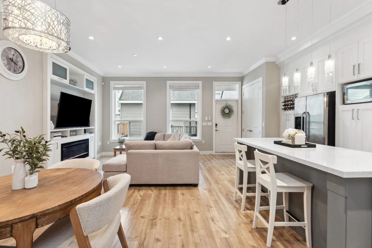 Living Room Photo of 5926 139a Street, Surrey, BC