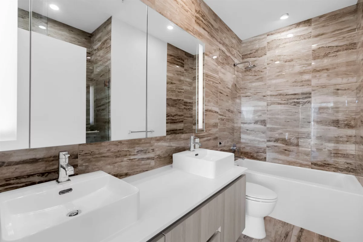 Entry Foyer Photo of 4402 1888 Gilmore Avenue, Burnaby, BC