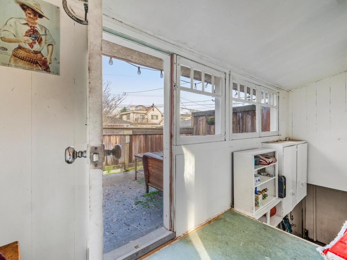 Basement Recreation Room Photo of 2917 E 28th Avenue, Vancouver, BC