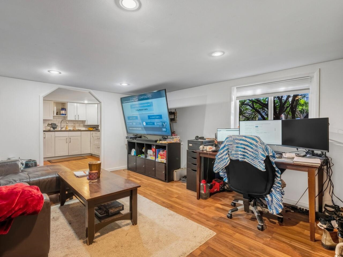 Bedroom 3 Photo of 2917 E 28th Avenue, Vancouver, BC