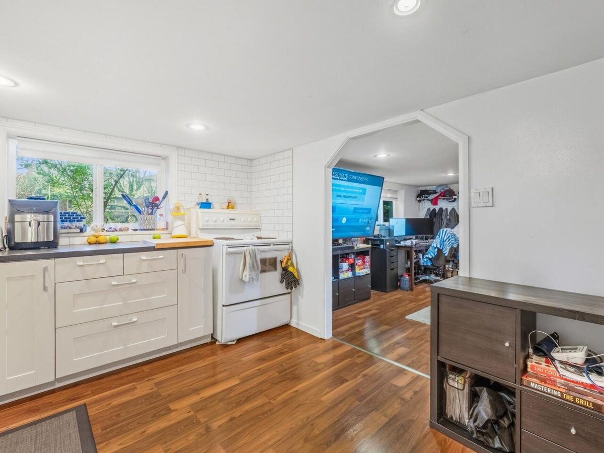 Bedroom 4 Photo of 2917 E 28th Avenue, Vancouver, BC