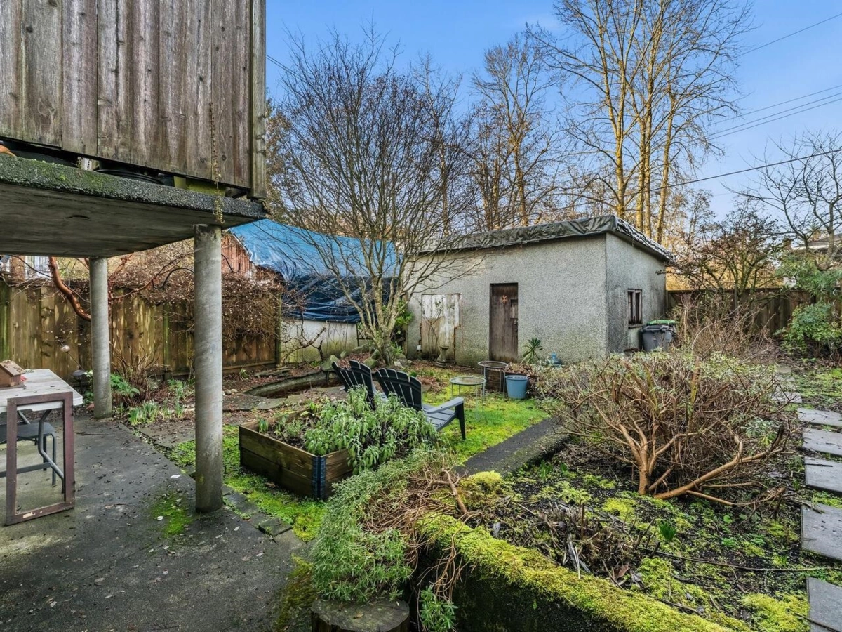 Entry Foyer Photo of 2917 E 28th Avenue, Vancouver, BC