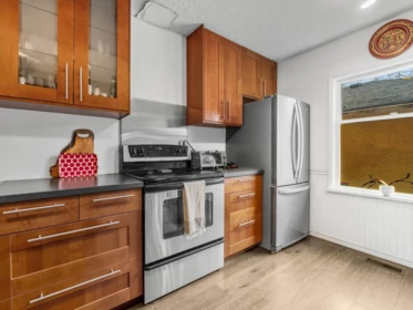 Kitchen Photo of 2917 E 28th Avenue, Vancouver, BC