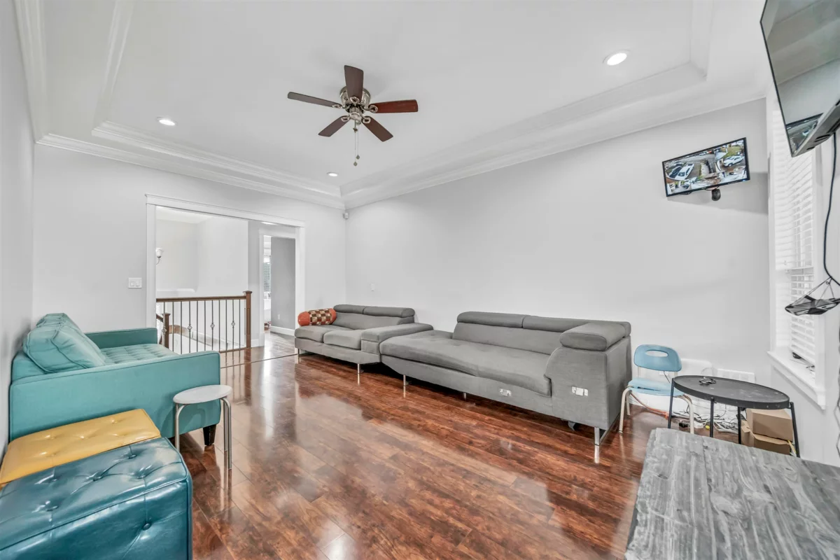 Primary Bedroom Photo of 12101 84 Avenue, Surrey, BC