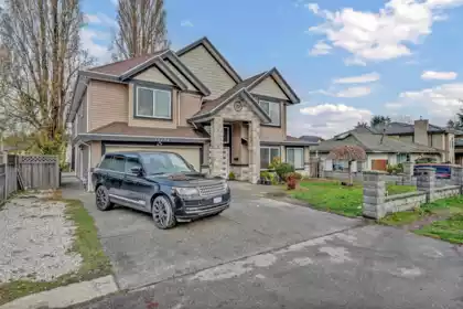 12101 84 Avenue, Surrey, BC