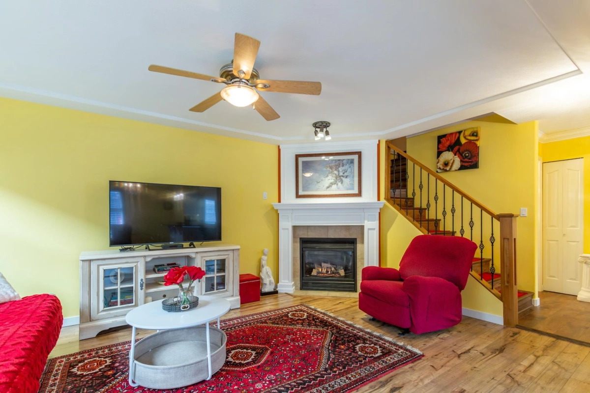 Kitchen Photo of 174 6450 Vedder Road, Chilliwack, BC