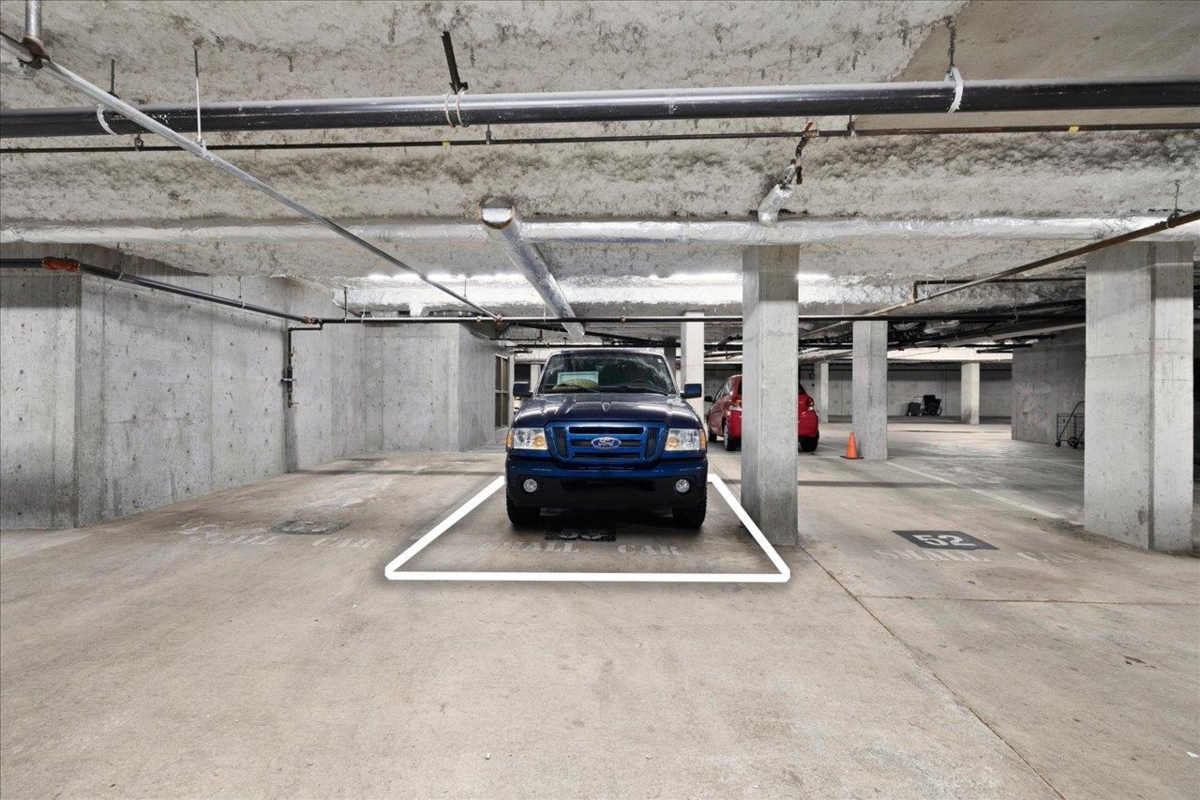 Backyard Photo of 107 2167 152 Street, White Rock, BC