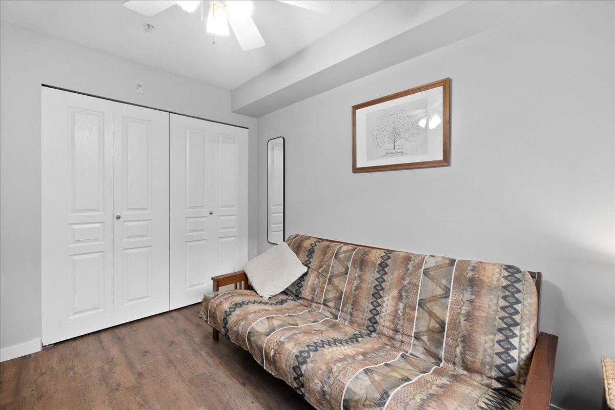 Basement Recreation Room Photo of 107 2167 152 Street, White Rock, BC