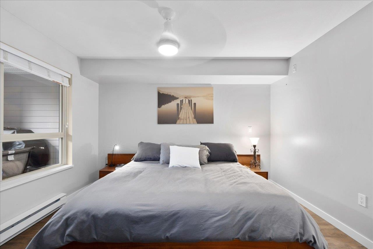 Guest Bathroom Photo of 107 2167 152 Street, White Rock, BC