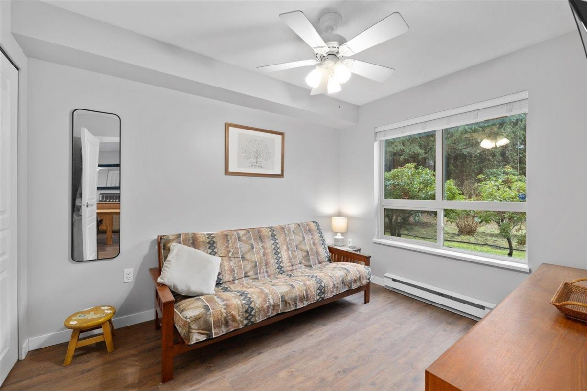 Laundry Room Photo of 107 2167 152 Street, White Rock, BC