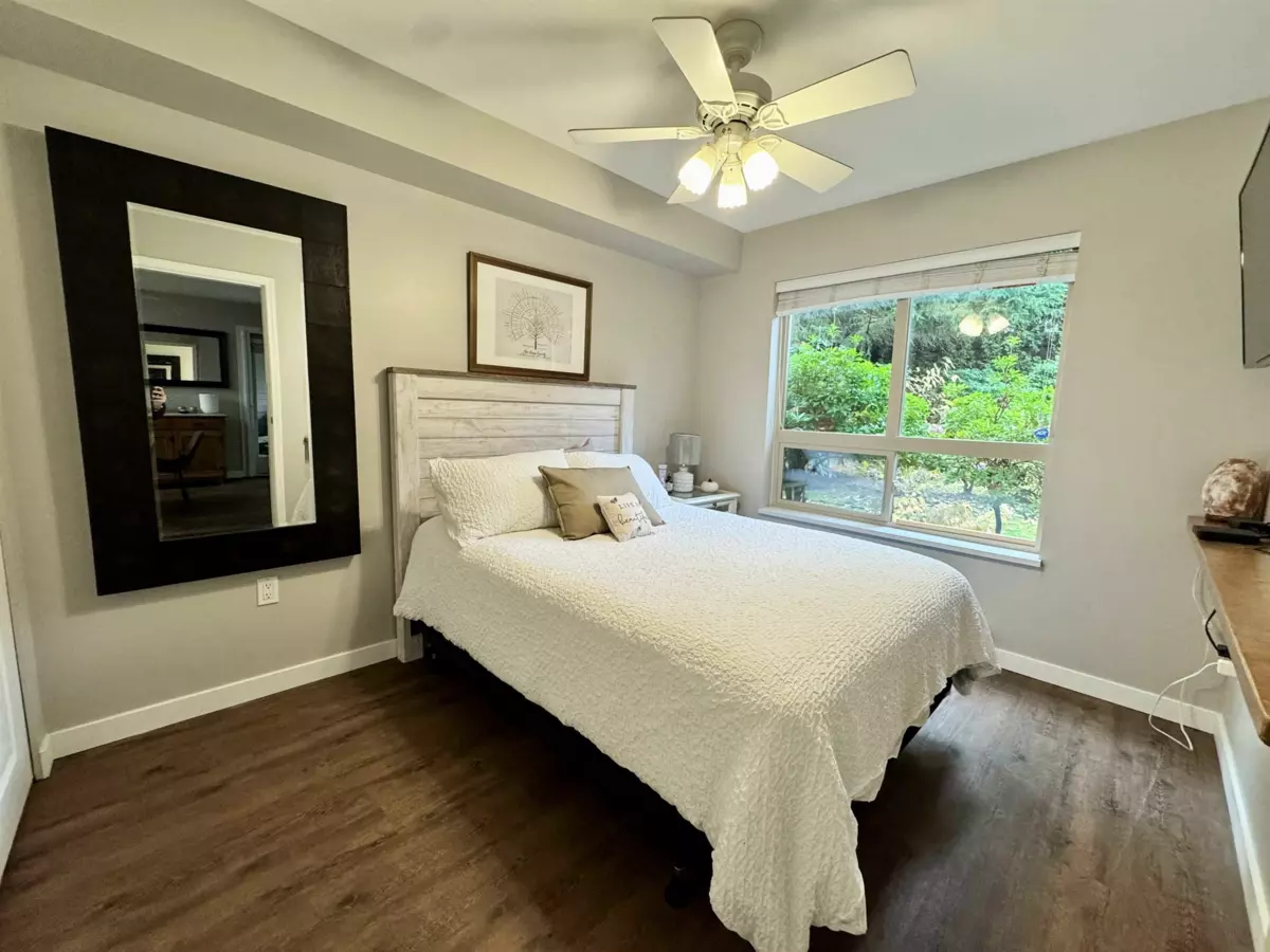 Loft / Bonus Room Photo of 107 2167 152 Street, White Rock, BC