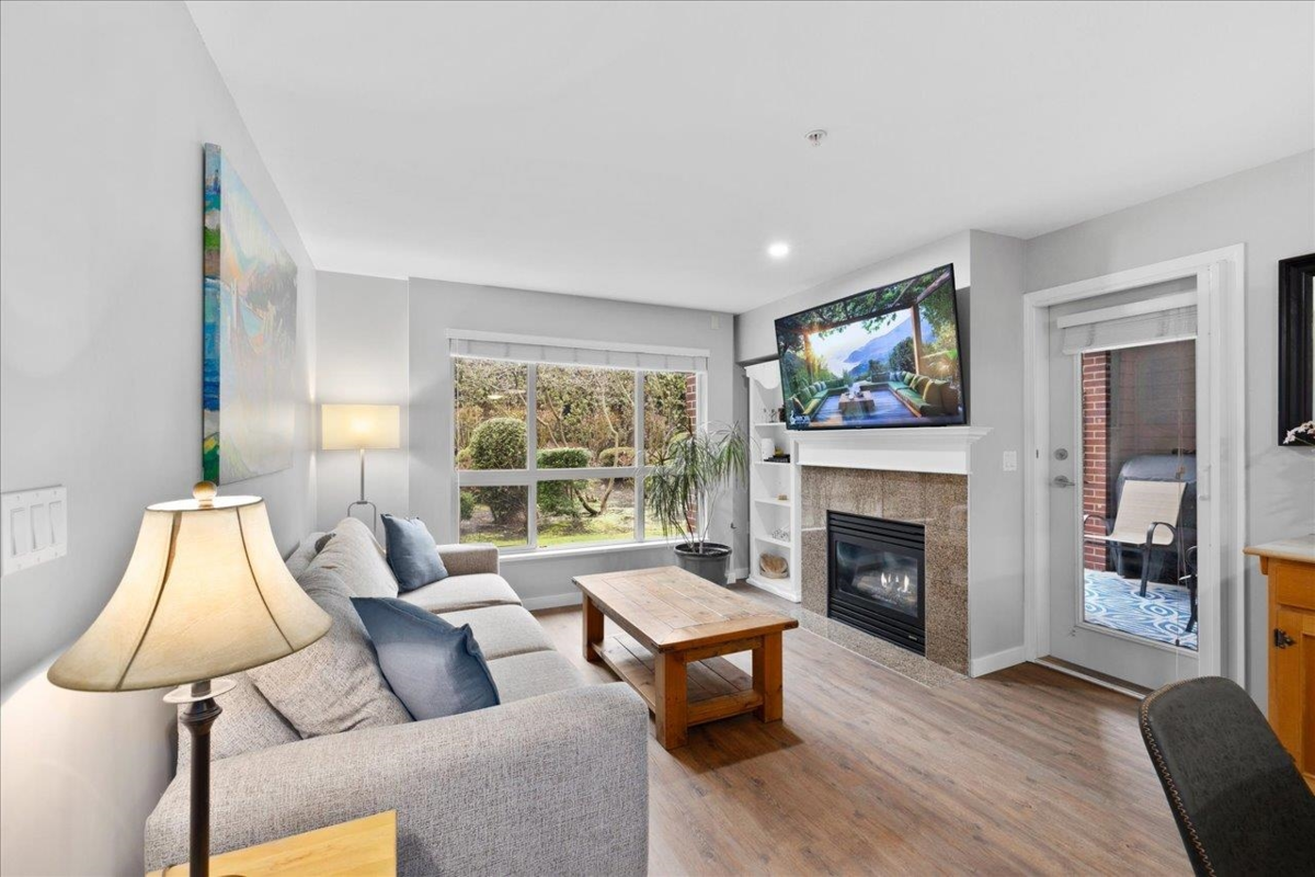 Pantry Photo of 107 2167 152 Street, White Rock, BC