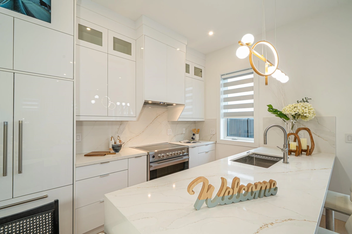 Breakfast Nook Photo of 748 E 47th Avenue, Vancouver, BC