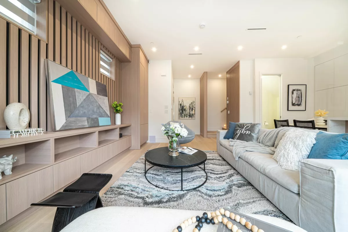 Family Room Photo of 748 E 47th Avenue, Vancouver, BC