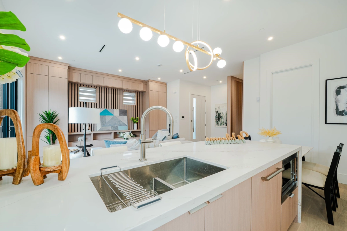 Kitchen Island Photo of 748 E 47th Avenue, Vancouver, BC