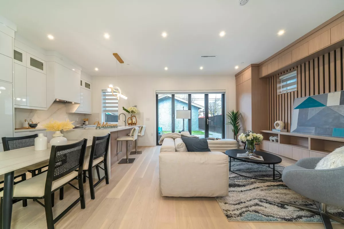 Kitchen Photo of 748 E 47th Avenue, Vancouver, BC