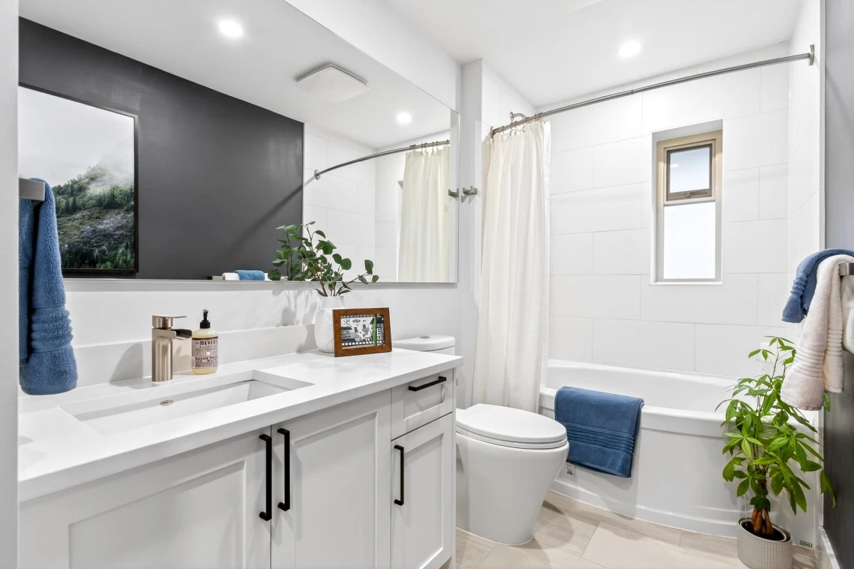 Hot Tub / Spa Photo of 969 Mansfield Crescent, Port Coquitlam, BC