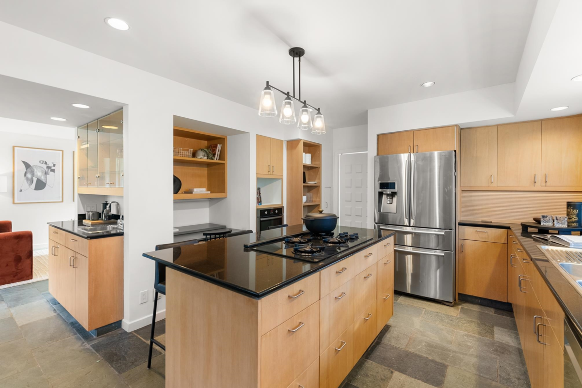 Guest Bathroom Photo of 4709 Chancellor Boulevard, Vancouver, BC