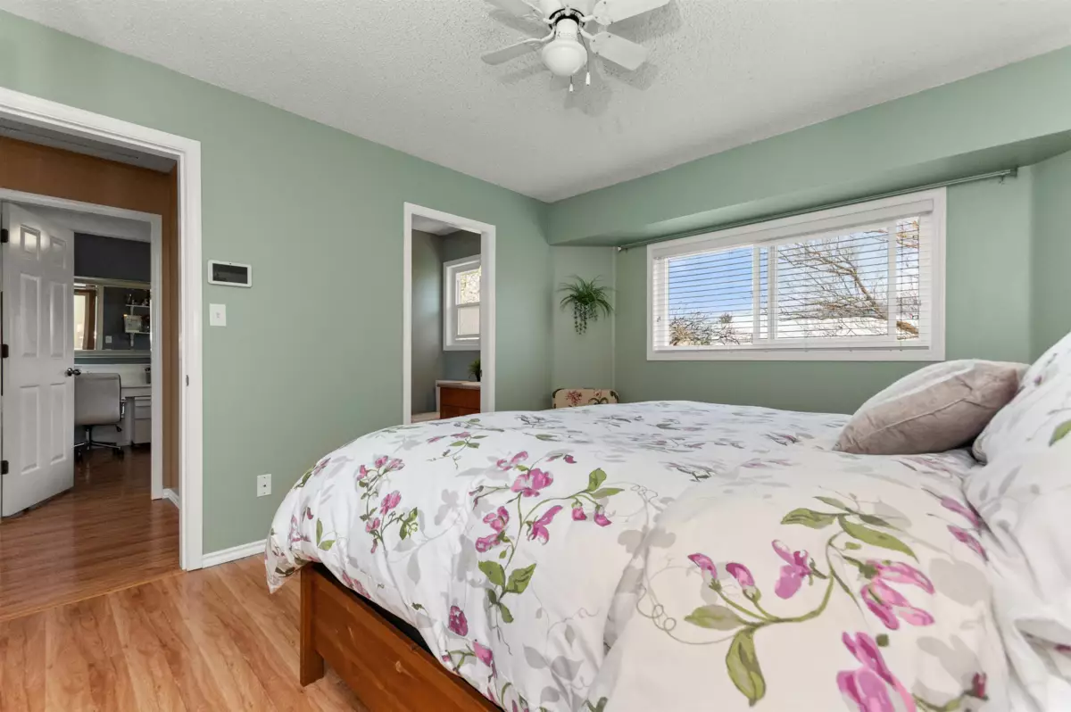 Backyard Photo of 45023 Stratford Place, Chilliwack, BC