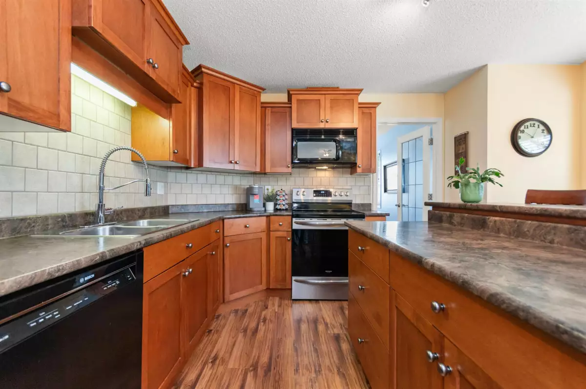 Bedroom 2 Photo of 45023 Stratford Place, Chilliwack, BC