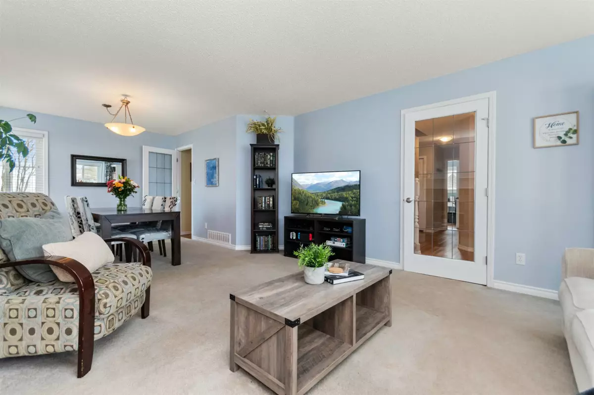 Breakfast Nook Photo of 45023 Stratford Place, Chilliwack, BC