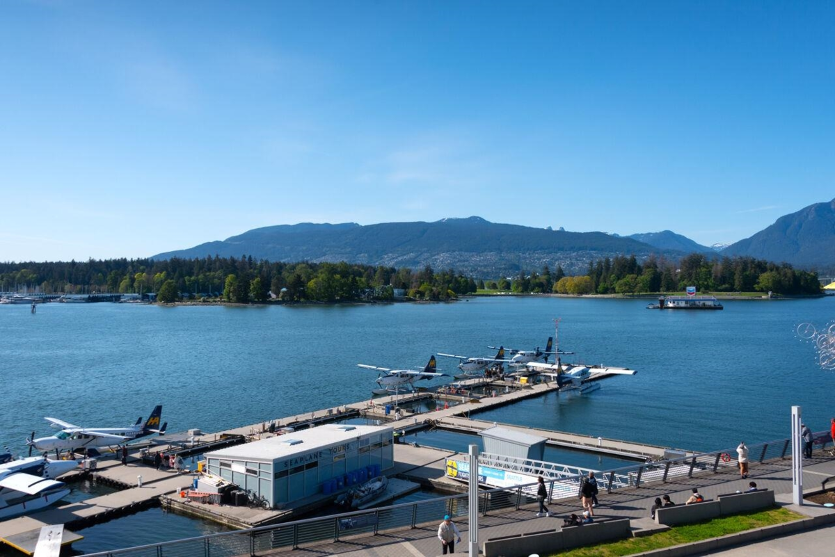 Hallway Photo of 4205 1151 W Georgia Street, Vancouver, BC