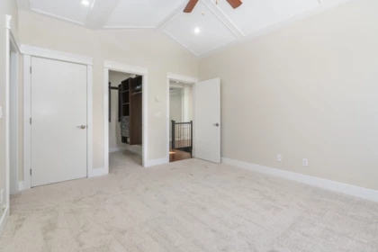 Entry Foyer Photo of 9944 128 Street, Surrey, BC