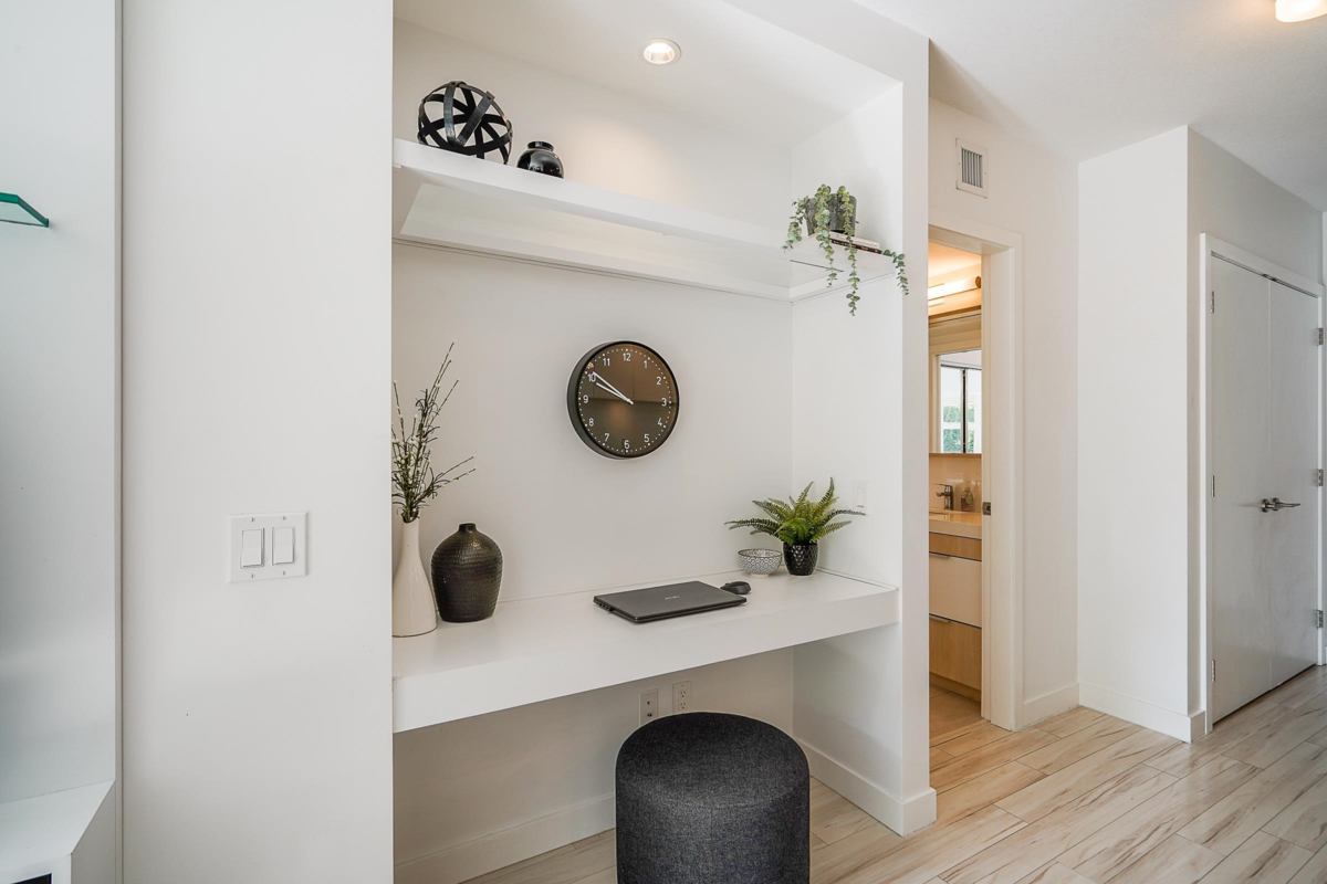Bedroom 2 Photo of 214 111 E 3rd Street, North Vancouver, BC
