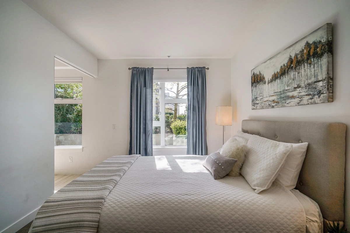 Bedroom 3 Photo of 214 111 E 3rd Street, North Vancouver, BC