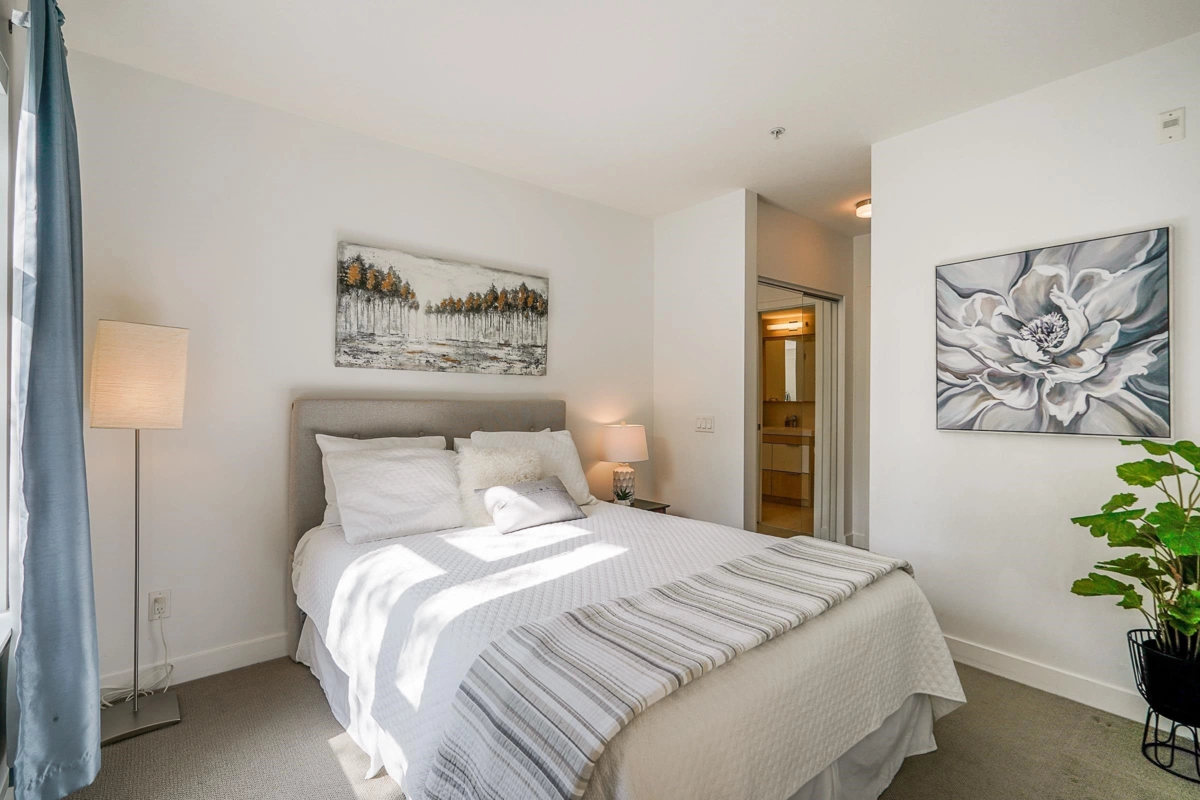 Bedroom 4 Photo of 214 111 E 3rd Street, North Vancouver, BC