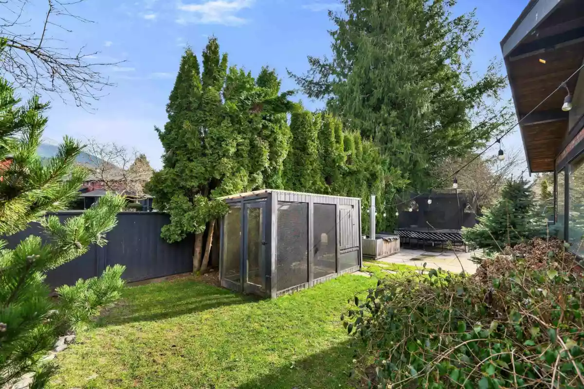 Basement Recreation Room Photo of 1518 Eagle Run Drive, Squamish, BC
