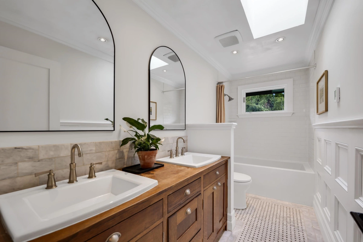 Bedroom 4 Photo of 1518 Eagle Run Drive, Squamish, BC