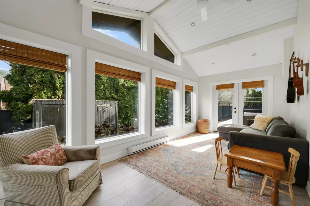 Dining Area Photo of 1518 Eagle Run Drive, Squamish, BC