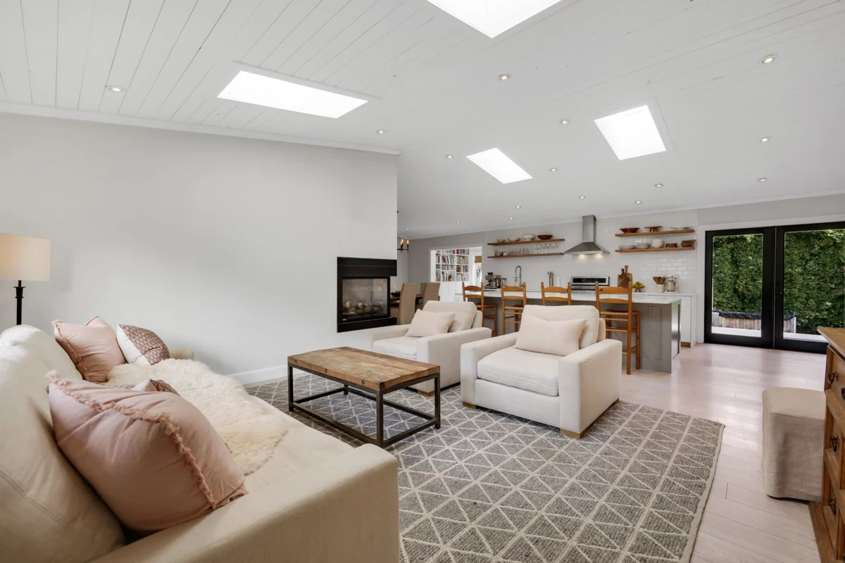 Kitchen Photo of 1518 Eagle Run Drive, Squamish, BC