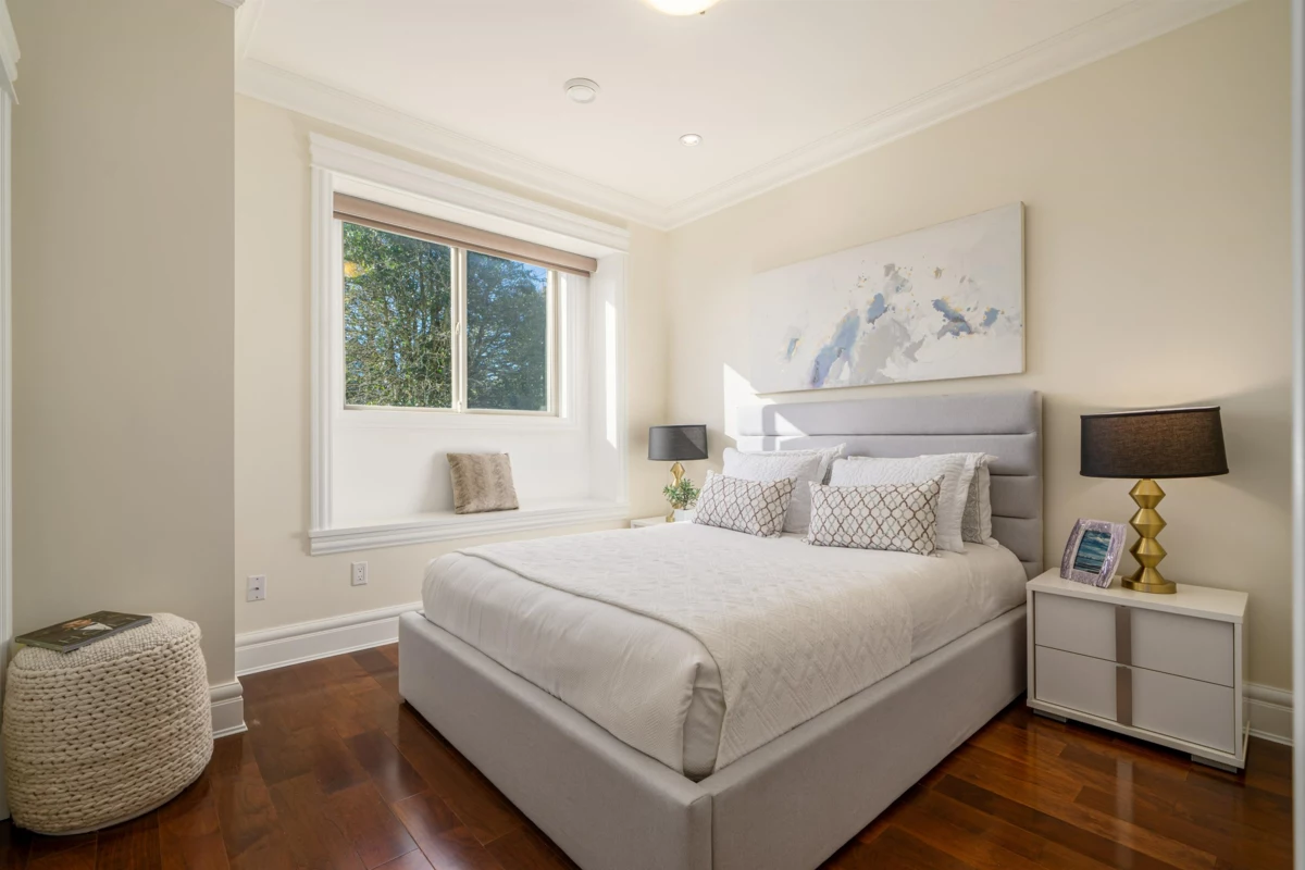 Powder Room Photo of 3716 W 17th Avenue, Vancouver, BC