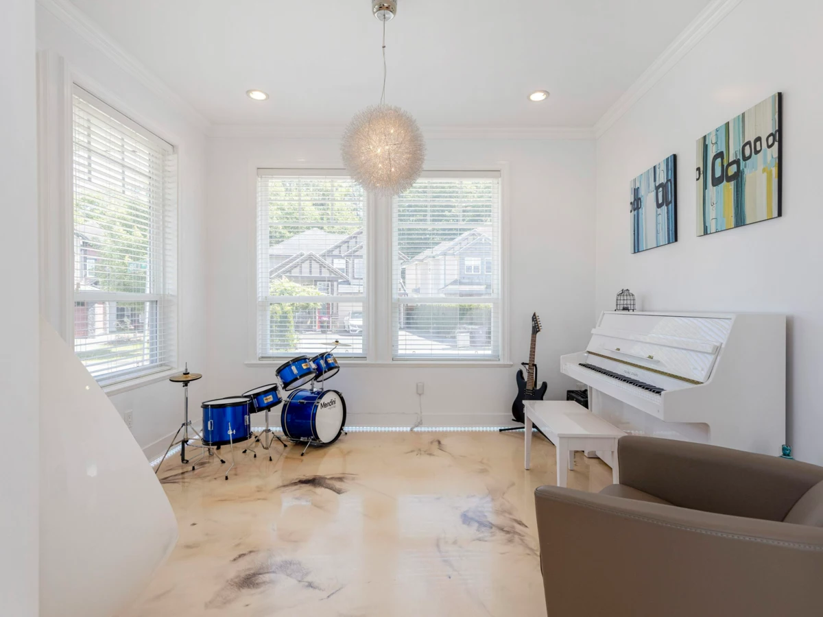 Family Room Photo of 6455 143rd Street, Surrey, BC